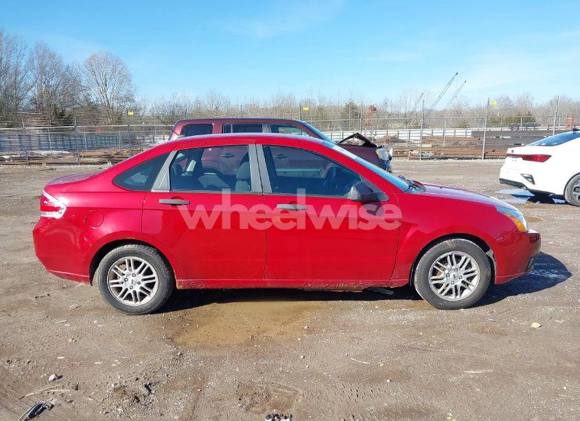 Photo 13 of 2009 Ford Focus SE (VIN 1FAHP35N59W182203)