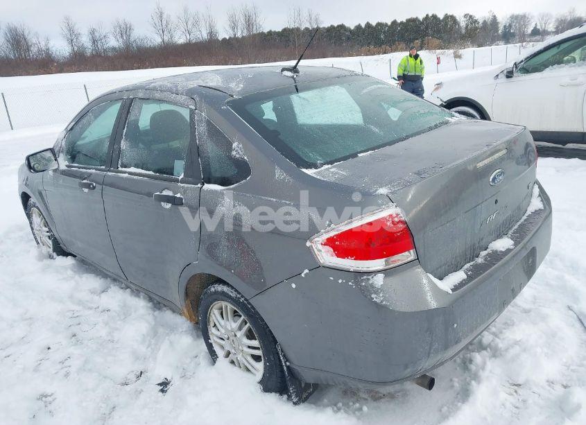 Photo 3 of 2009 Ford Focus SE (VIN 1FAHP35N59W213157)