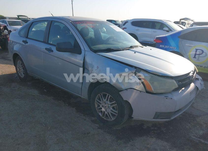 2009 Ford Focus SE (VIN 1FAHP35N59W220805) main photo
