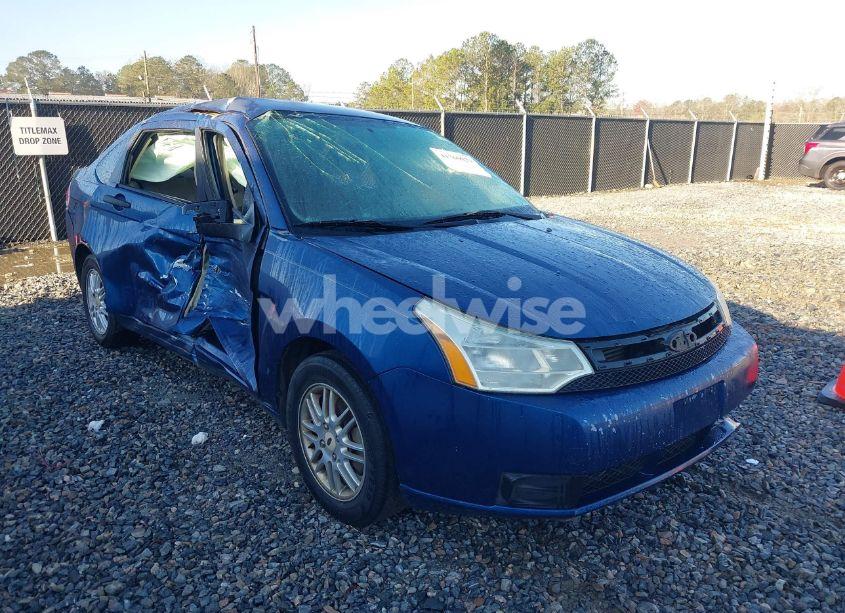 2009 Ford Focus SE (VIN 1FAHP35N59W240004) main photo