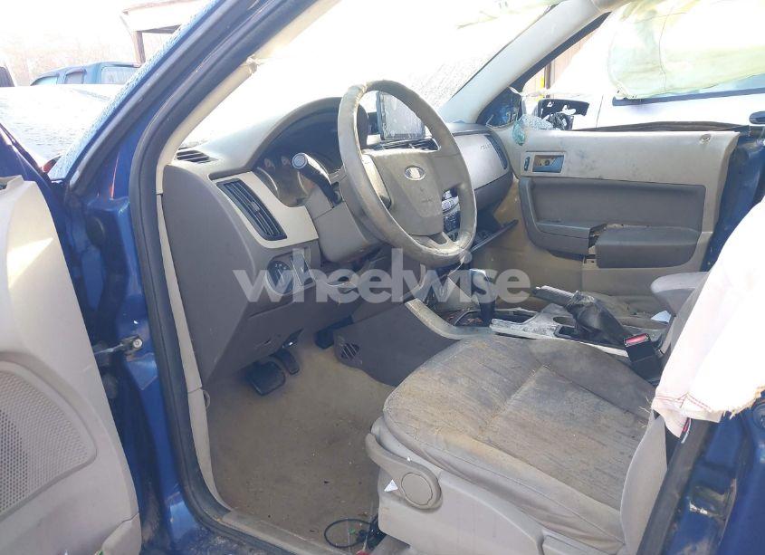 Photo 5 of 2009 Ford Focus SE (VIN 1FAHP35N59W240004)