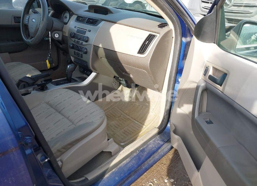 Photo 5 of 2009 Ford Focus SE (VIN 1FAHP35N59W257403)