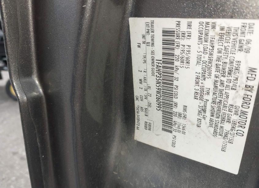 Photo 9 of 2009 Ford Focus SE (VIN 1FAHP35N59W260995)