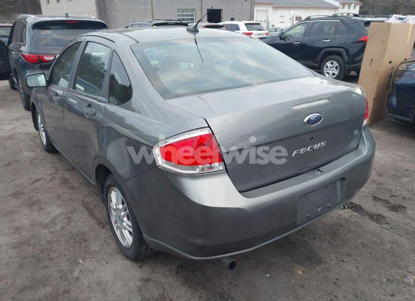 Photo 3 of 2009 Ford Focus SE (VIN 1FAHP35N59W270622)