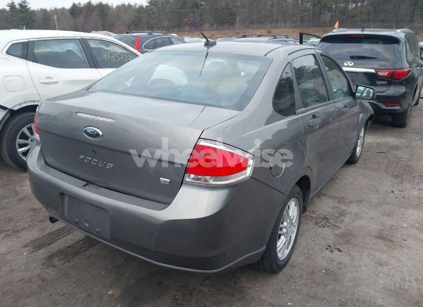 Photo 4 of 2009 Ford Focus SE (VIN 1FAHP35N59W270622)