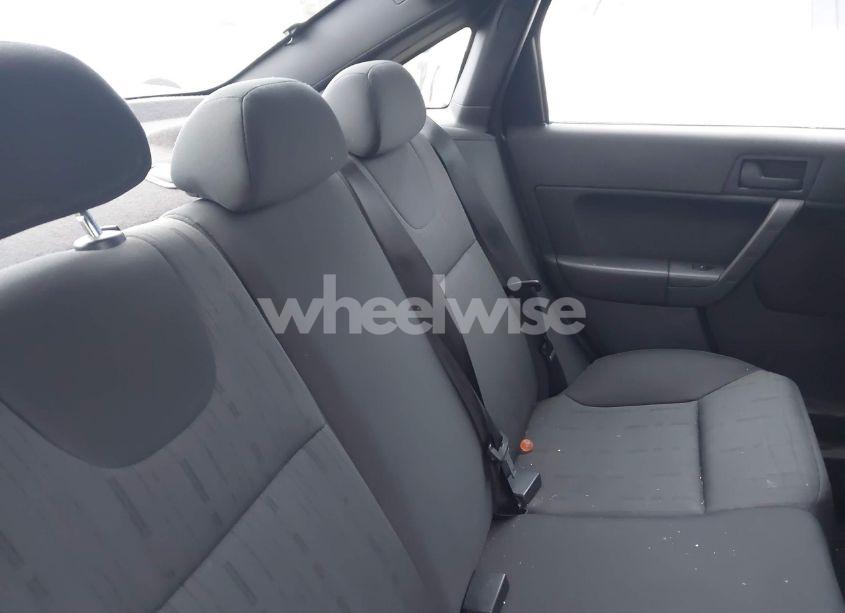 Photo 8 of 2009 Ford Focus SE (VIN 1FAHP35N59W270622)
