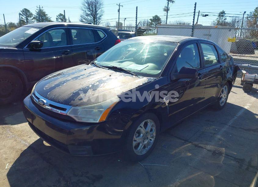 Photo 2 of 2008 Ford Focus SE/SES (VIN 1FAHP35N68W110392)