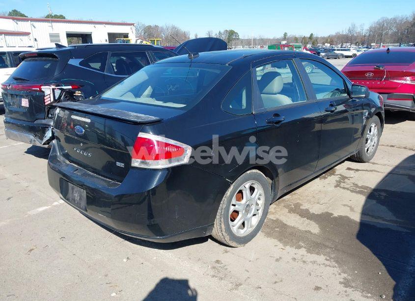 Photo 4 of 2008 Ford Focus SE/SES (VIN 1FAHP35N68W110392)