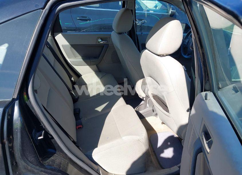 Photo 8 of 2008 Ford Focus SE/SES (VIN 1FAHP35N68W110392)