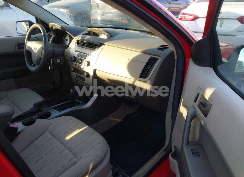 Photo 5 of 2008 Ford Focus SE/SES (VIN 1FAHP35N68W132893)