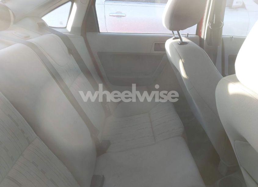 Photo 8 of 2008 Ford Focus SE/SES (VIN 1FAHP35N68W132893)