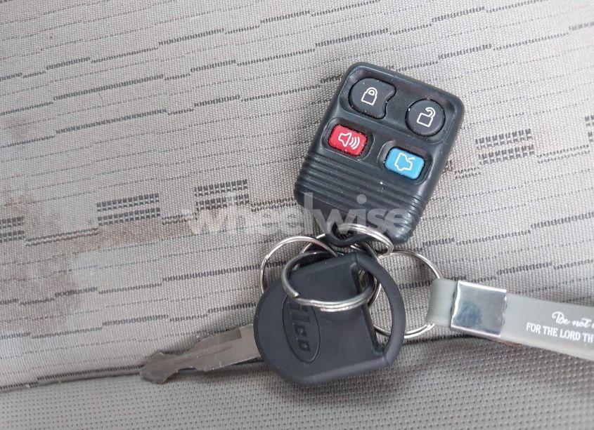 Photo 11 of 2008 Ford Focus SE/SES (VIN 1FAHP35N68W211657)