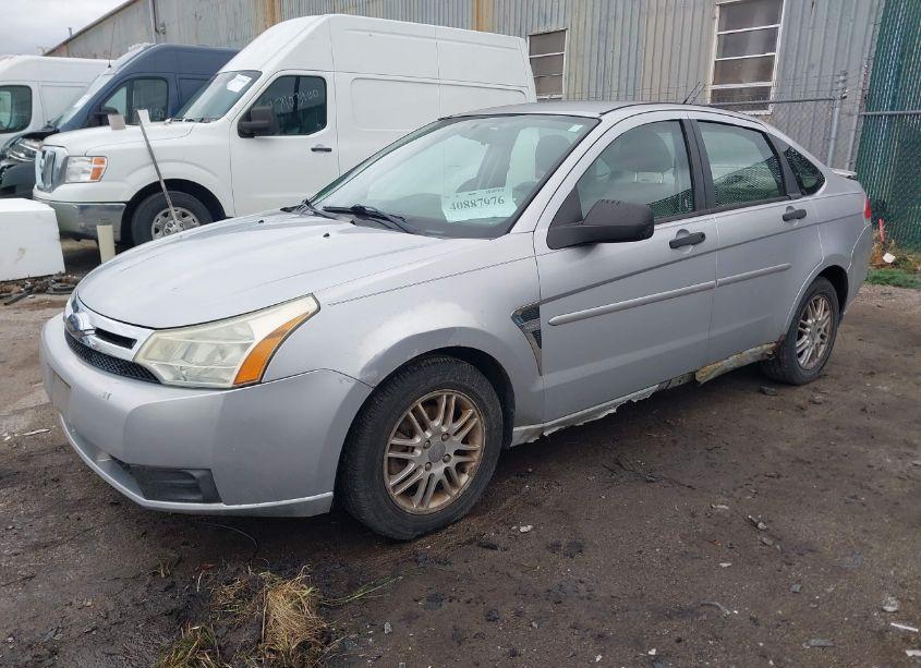 Photo 2 of 2008 Ford Focus SE/SES (VIN 1FAHP35N68W211769)