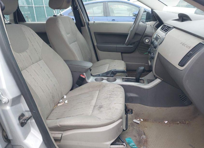 Photo 5 of 2008 Ford Focus SE/SES (VIN 1FAHP35N68W211769)