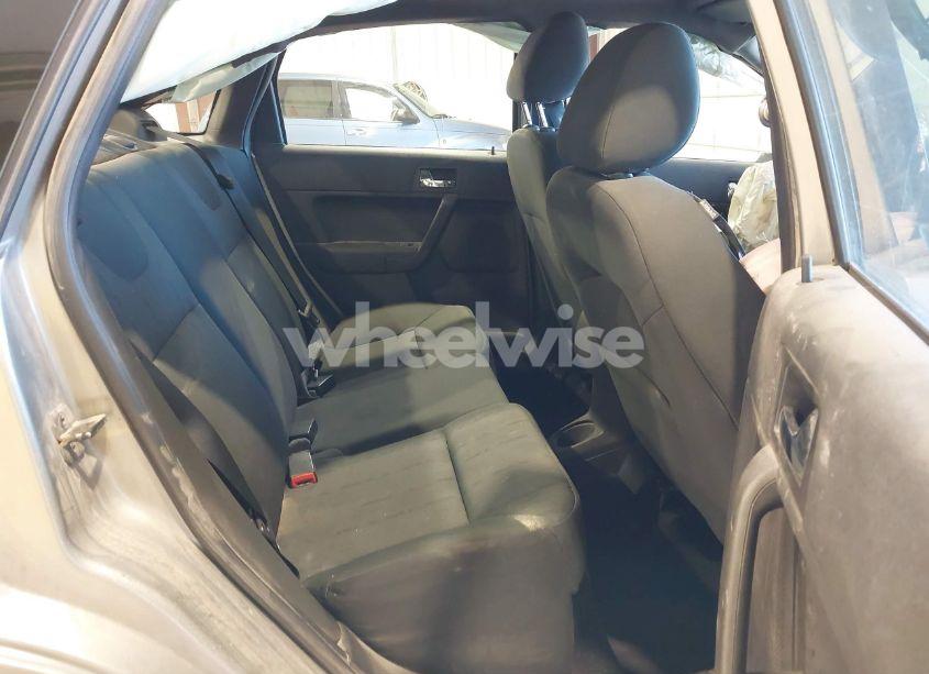 Photo 8 of 2008 Ford Focus SE/SES (VIN 1FAHP35N68W218575)