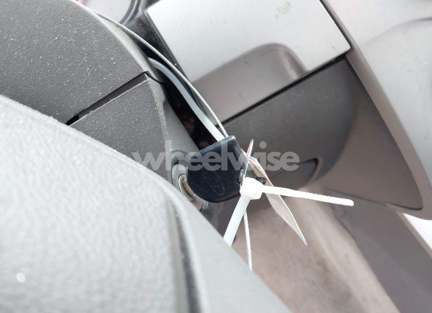 Photo 11 of 2008 Ford Focus SE (VIN 1FAHP35N68W273284)