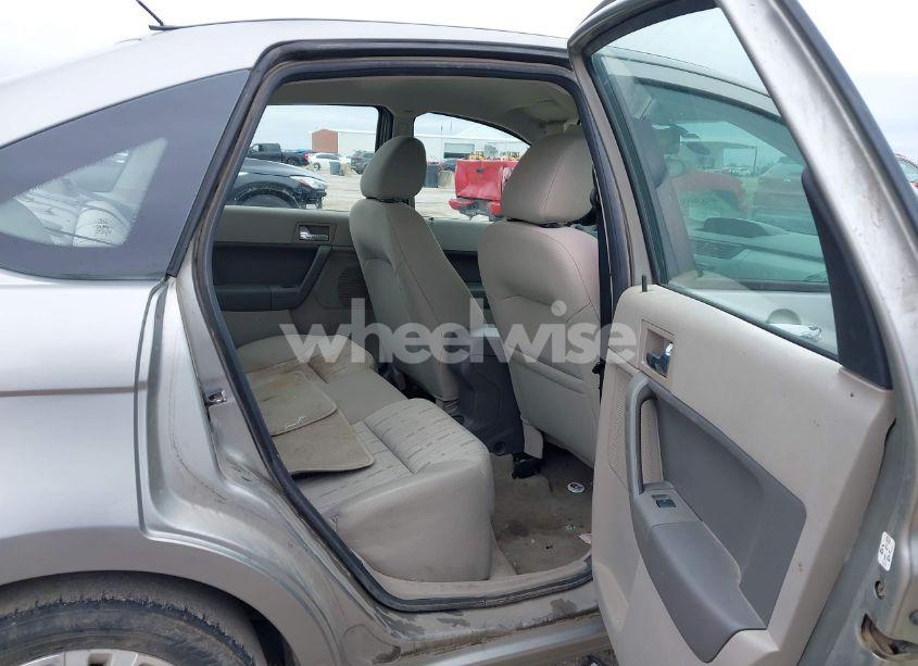 Photo 8 of 2008 Ford Focus SE (VIN 1FAHP35N68W273284)