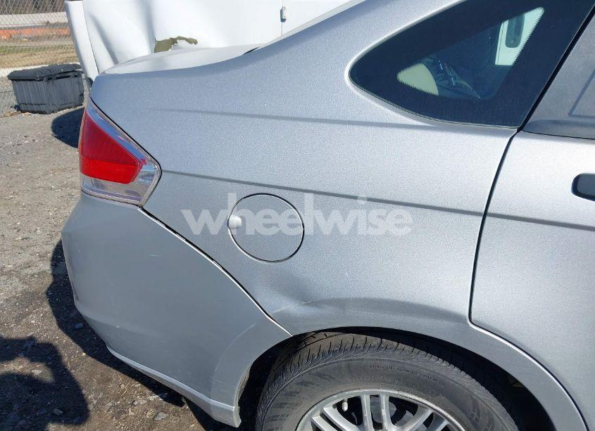 Photo 12 of 2009 Ford Focus SE (VIN 1FAHP35N69W106439)