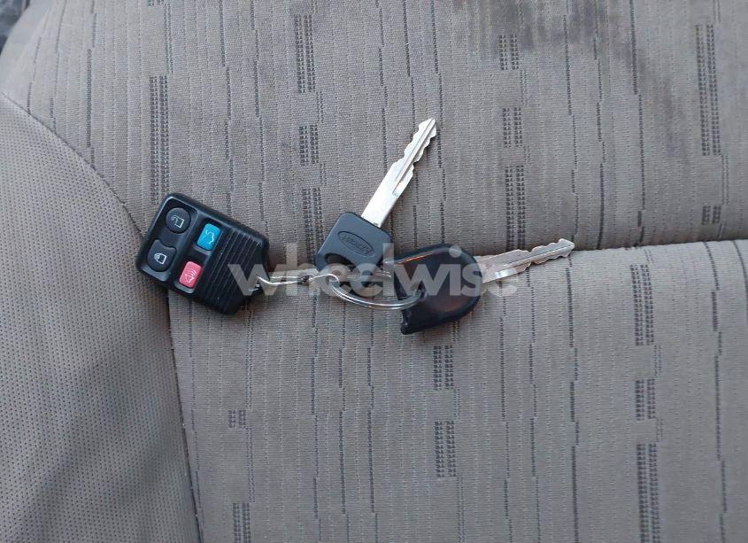 Photo 11 of 2009 Ford Focus SE (VIN 1FAHP35N69W112614)