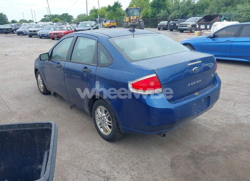 Photo 3 of 2009 Ford Focus SE (VIN 1FAHP35N69W148545)