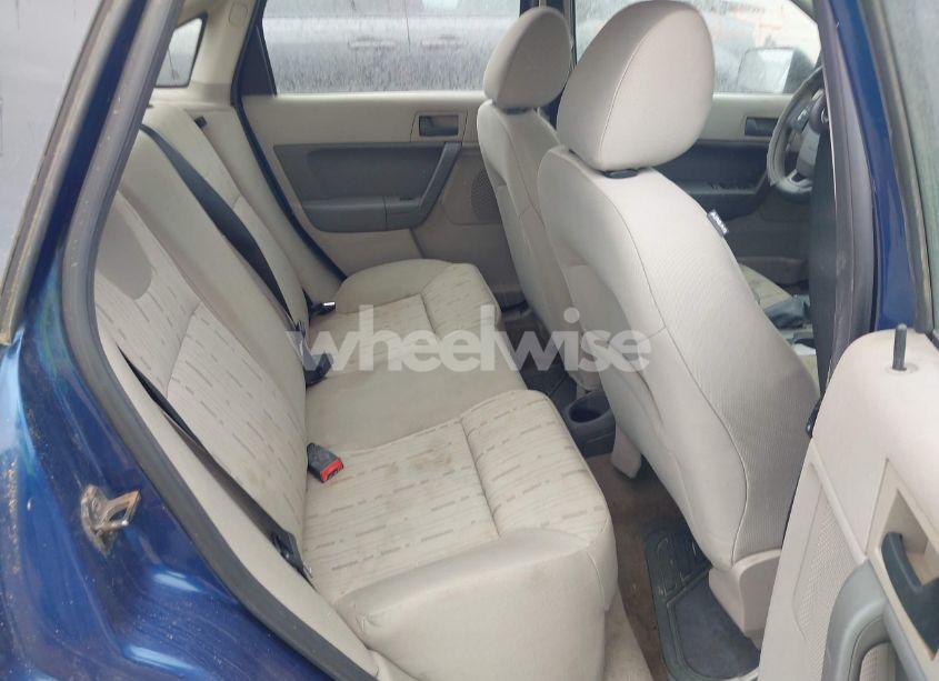 Photo 8 of 2009 Ford Focus SE (VIN 1FAHP35N69W148545)