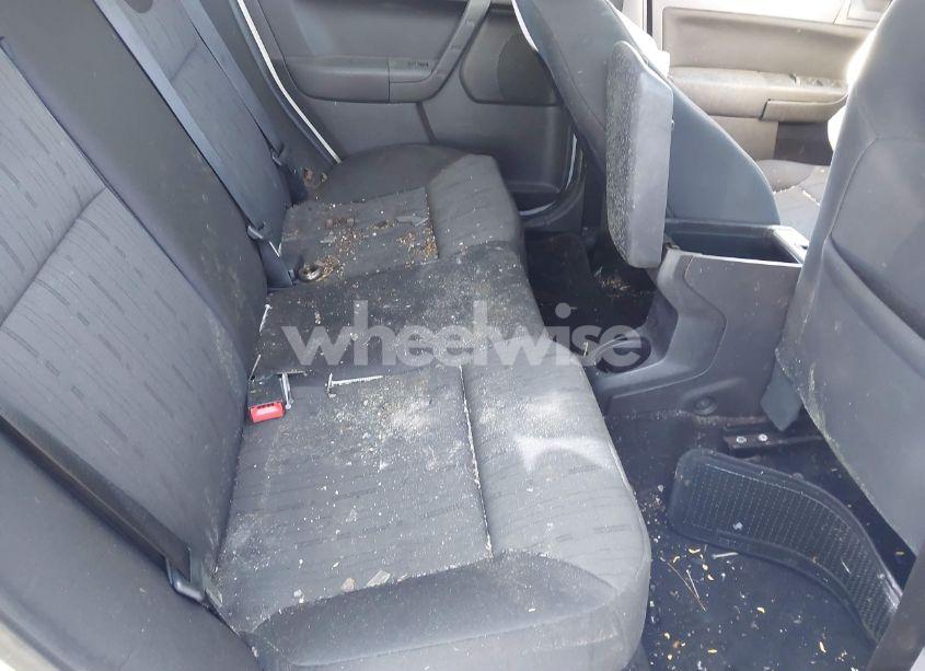 Photo 8 of 2009 Ford Focus SE (VIN 1FAHP35N69W173915)