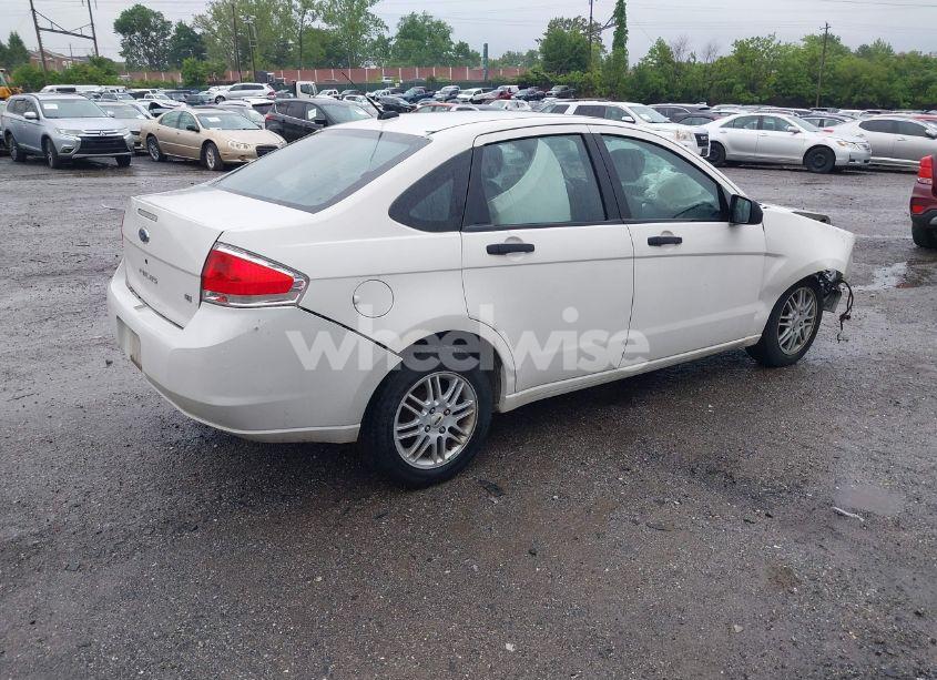 Photo 4 of 2009 Ford Focus SE (VIN 1FAHP35N69W193498)