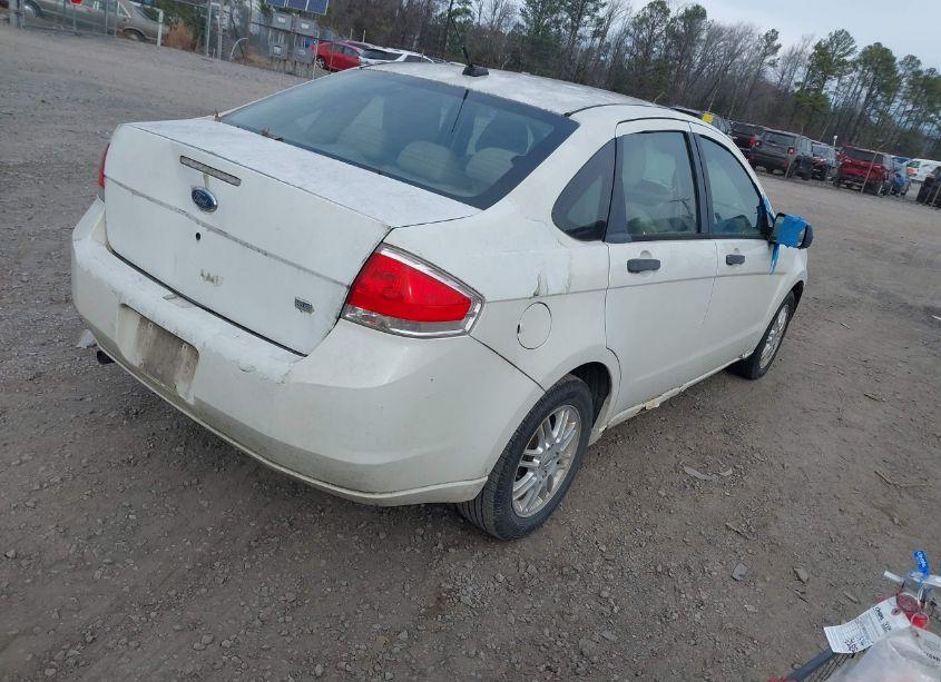 Photo 4 of 2009 Ford Focus SE (VIN 1FAHP35N69W254851)