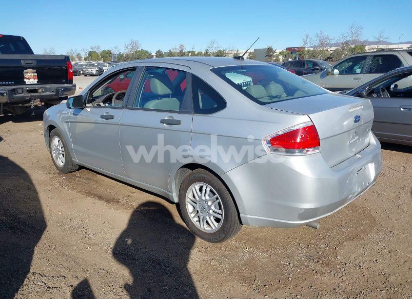 Photo 3 of 2009 Ford Focus SE (VIN 1FAHP35N69W258995)