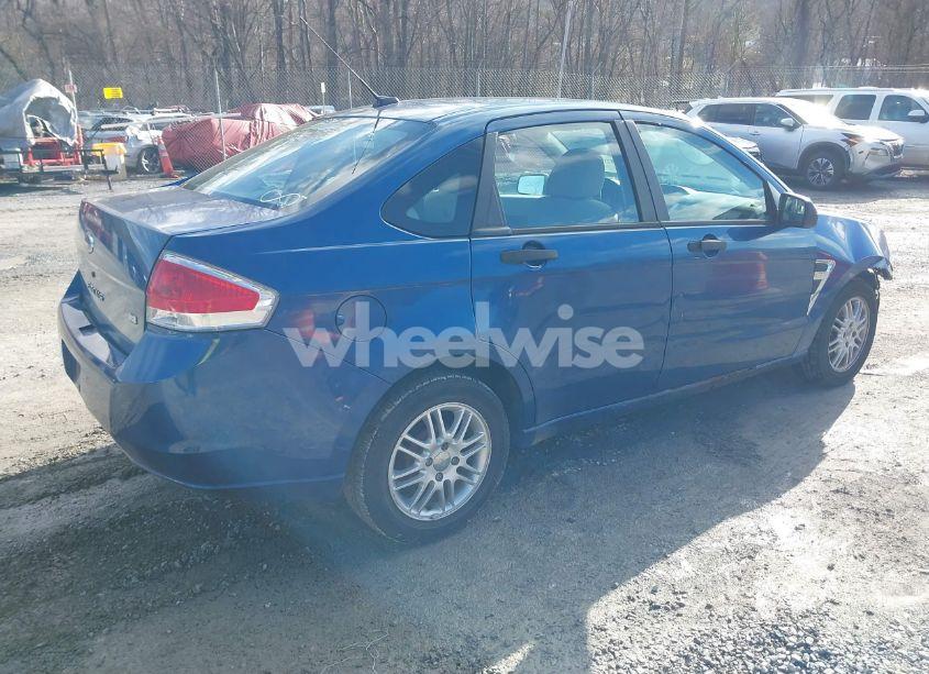 Photo 4 of 2008 Ford Focus SE/SES (VIN 1FAHP35N78W115732)