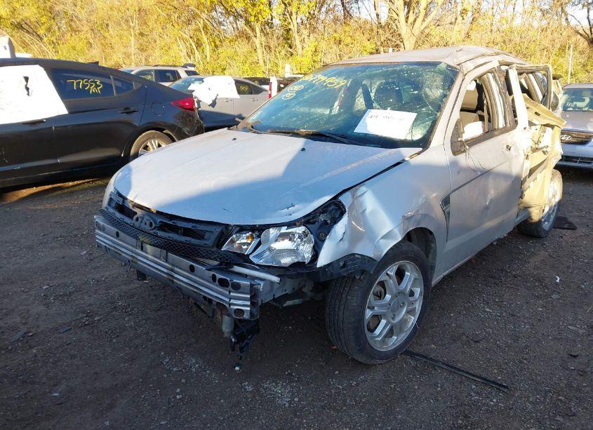 Photo 2 of 2008 Ford Focus SE/SES (VIN 1FAHP35N78W158578)