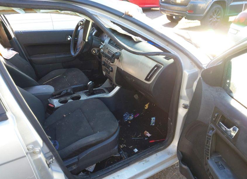 Photo 5 of 2008 Ford Focus SE/SES (VIN 1FAHP35N78W158578)