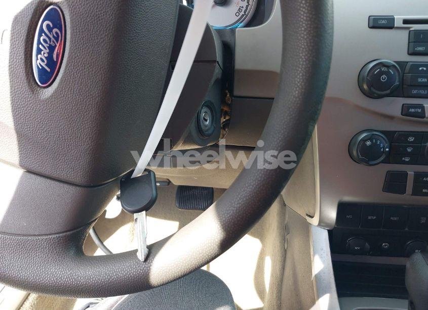 Photo 10 of 2008 Ford Focus SE/SES (VIN 1FAHP35N78W191645)