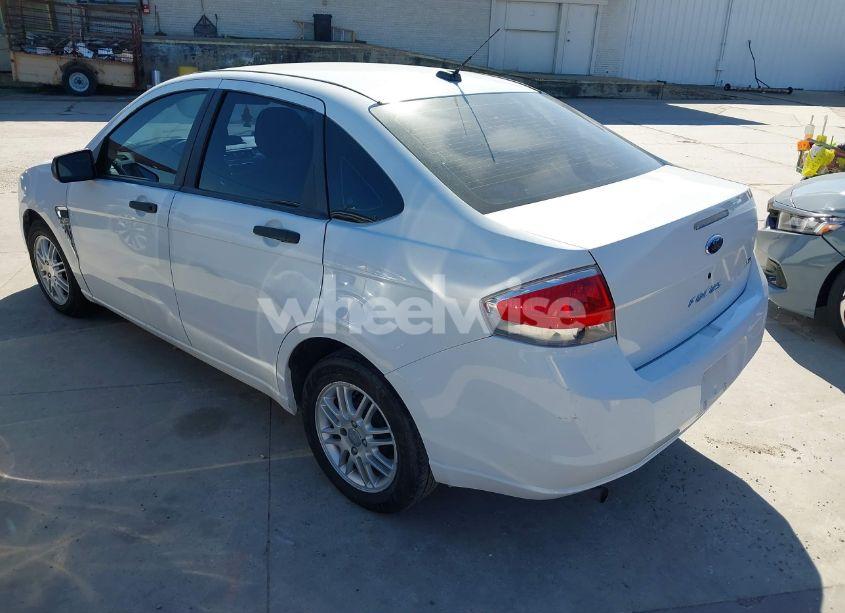 Photo 3 of 2008 Ford Focus SE/SES (VIN 1FAHP35N78W191645)