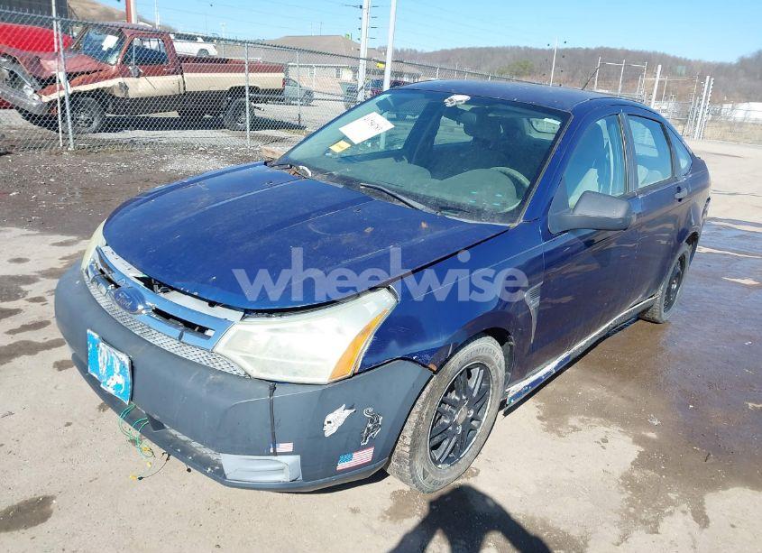 Photo 2 of 2008 Ford Focus SE/SES (VIN 1FAHP35N78W209030)