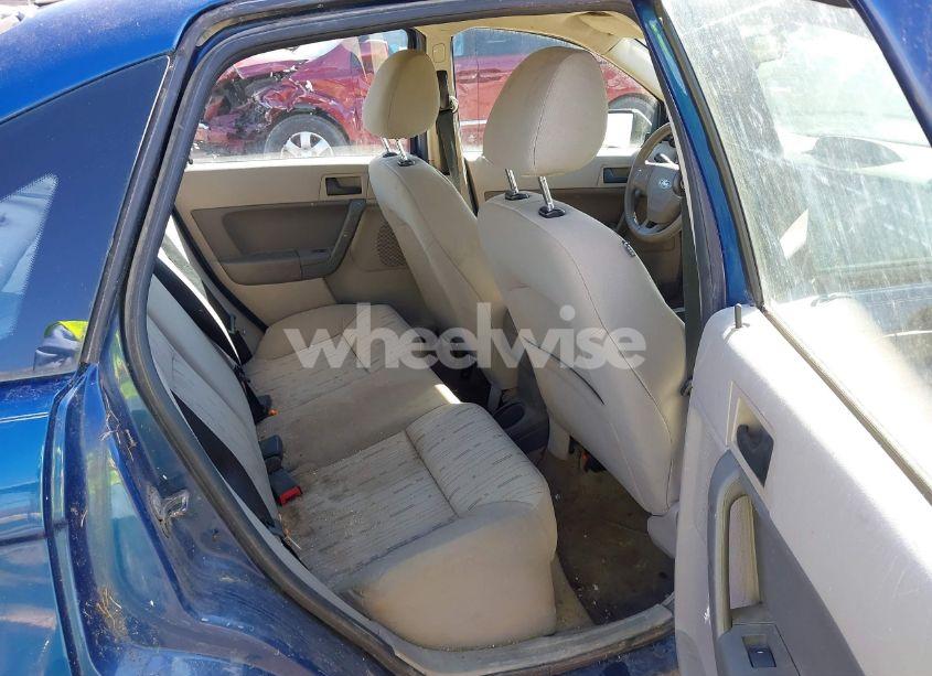 Photo 8 of 2008 Ford Focus SE/SES (VIN 1FAHP35N78W209030)