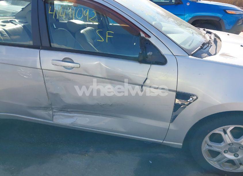 Photo 6 of 2008 Ford Focus SE/SES (VIN 1FAHP35N78W214289)