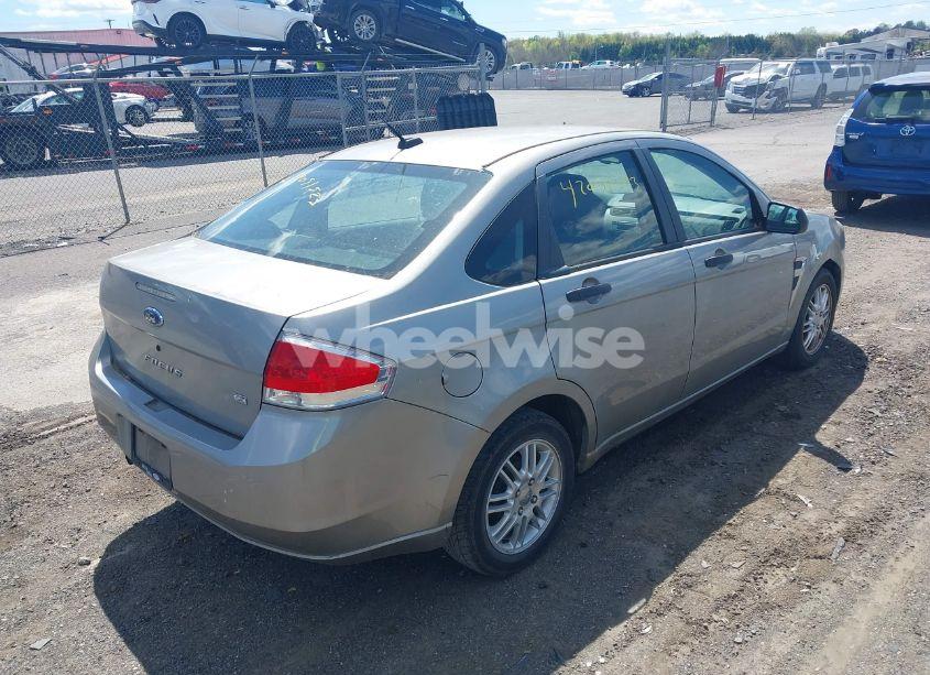 Photo 4 of 2008 Ford Focus SE/SES (VIN 1FAHP35N78W228001)