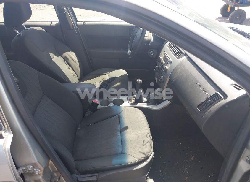 Photo 5 of 2008 Ford Focus SE/SES (VIN 1FAHP35N78W228001)