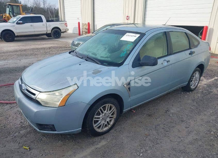 Photo 2 of 2008 Ford Focus SE/SES (VIN 1FAHP35N78W229892)