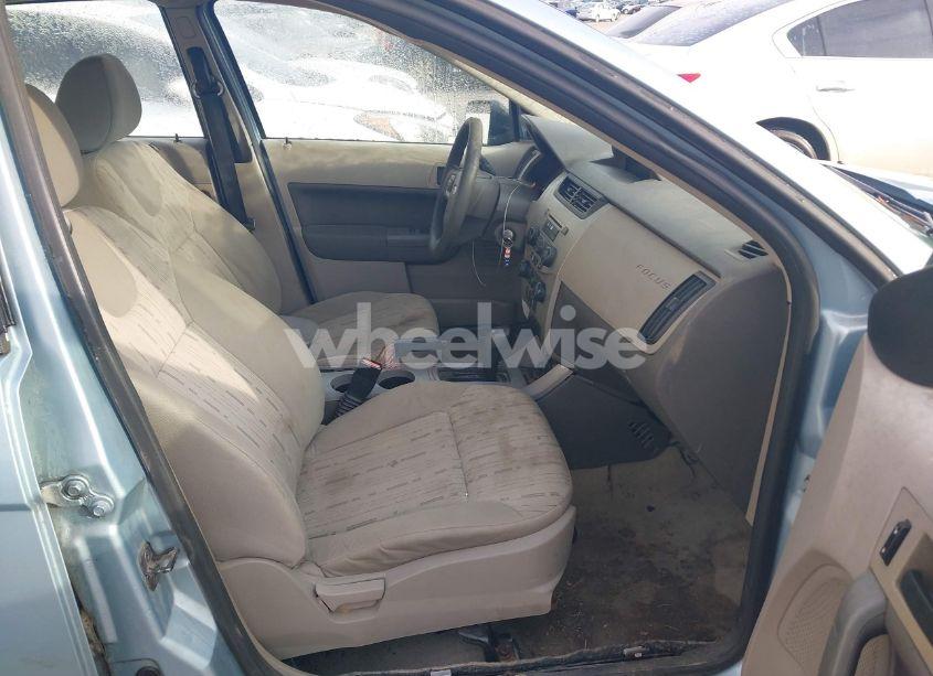 Photo 5 of 2008 Ford Focus SE/SES (VIN 1FAHP35N78W229892)