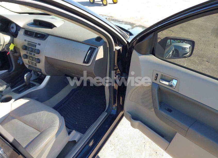 Photo 5 of 2008 Ford Focus SE/SES (VIN 1FAHP35N78W231285)