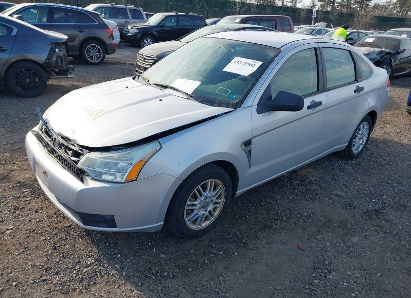 Photo 2 of 2008 Ford Focus SE/SES (VIN 1FAHP35N78W284181)