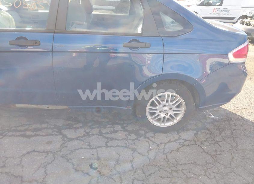 Photo 18 of 2009 Ford Focus SE (VIN 1FAHP35N79W161692)