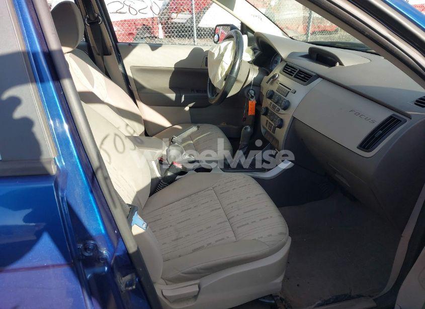 Photo 5 of 2009 Ford Focus SE (VIN 1FAHP35N79W161692)