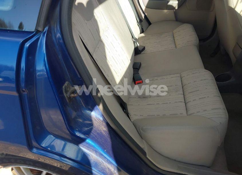 Photo 8 of 2009 Ford Focus SE (VIN 1FAHP35N79W161692)