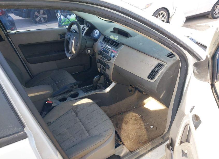 Photo 5 of 2009 Ford Focus SE (VIN 1FAHP35N79W168769)