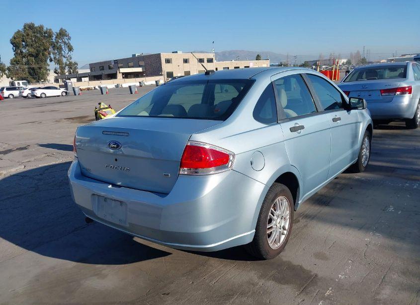 Photo 4 of 2009 Ford Focus SE (VIN 1FAHP35N79W172708)