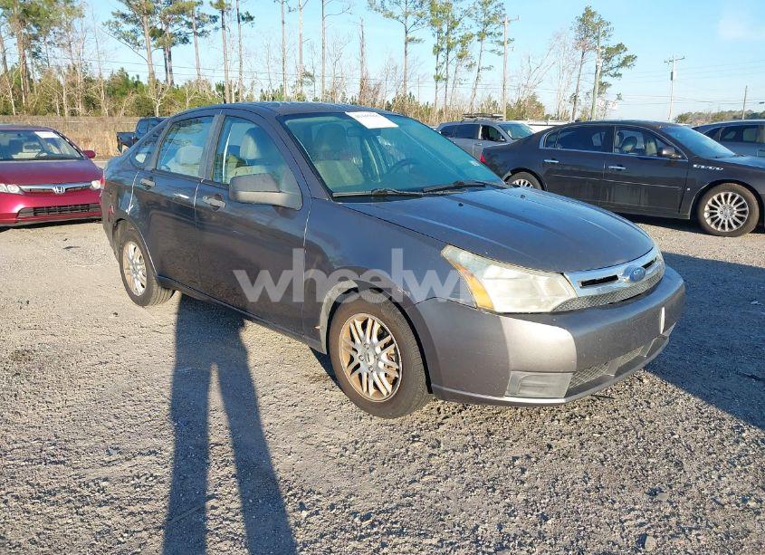 2009 Ford Focus SE (VIN 1FAHP35N79W178346) main photo