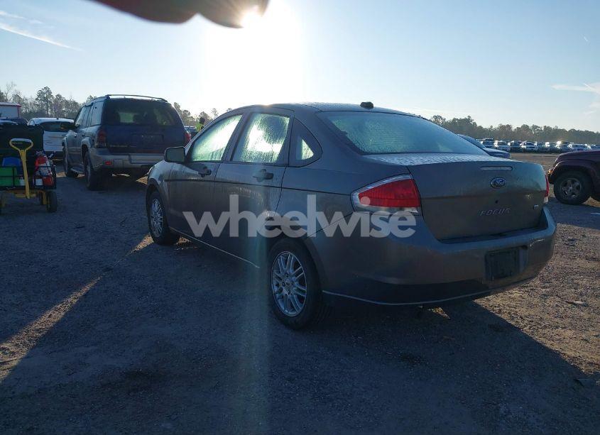 Photo 3 of 2009 Ford Focus SE (VIN 1FAHP35N79W178346)